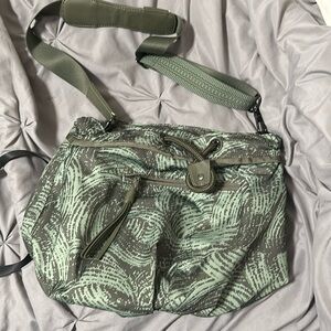Lululemon wanderlust diversity crossbody bag